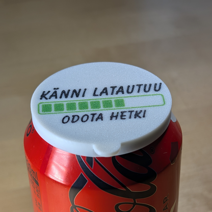 "Känni latautuu" Tölkin kansi