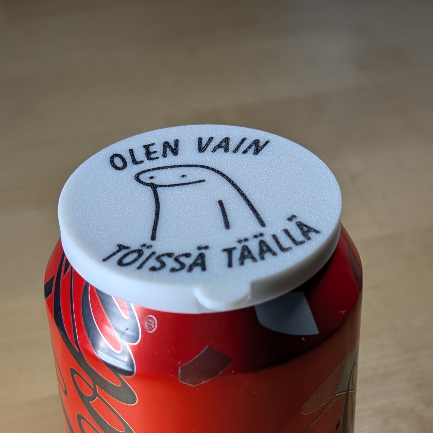 "Olen vain töissä täällä" Tölkin kansi